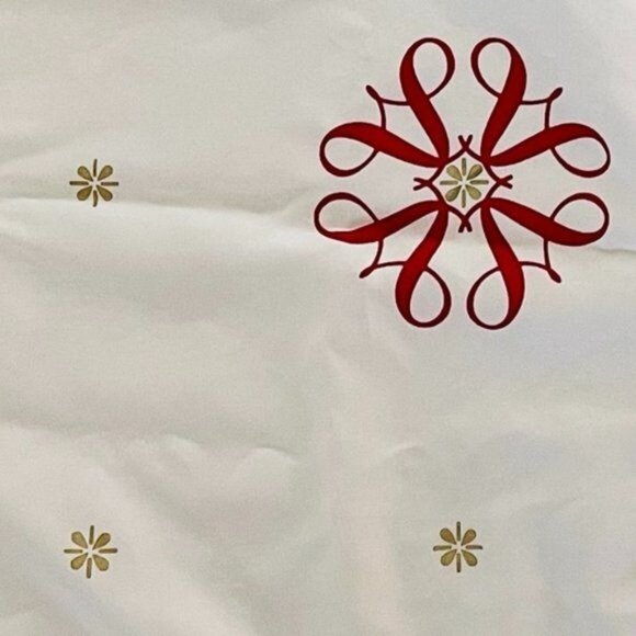 Vintage Avon Scarf With Red As in a Bow and Gold Star Motif Christmas Holiday - Picture 5 of 5